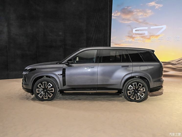 问界M8/小米YU7等领衔 2025年将上市重磅SUV（下）