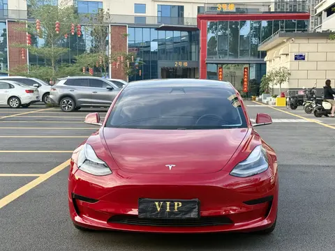 12万多拿下红色特斯拉Model3，通勤代步真香警告！