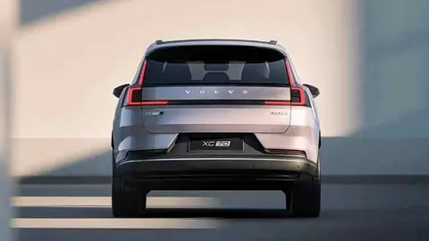 沃尔沃11月中国销量逆袭，网友：只靠XC70可还不够啊